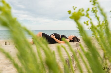 Photos de grossesse à la plage, Montpellier